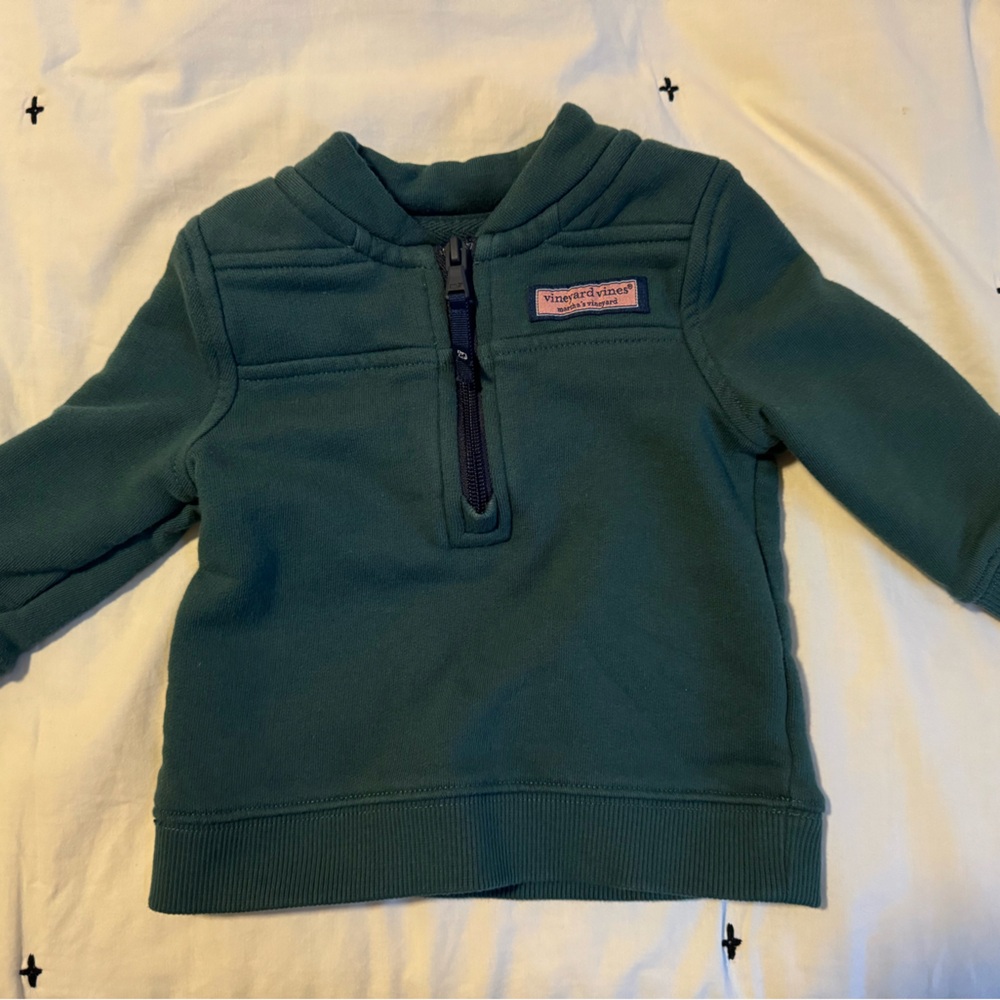 Pullover sweatshirt vineyard vines